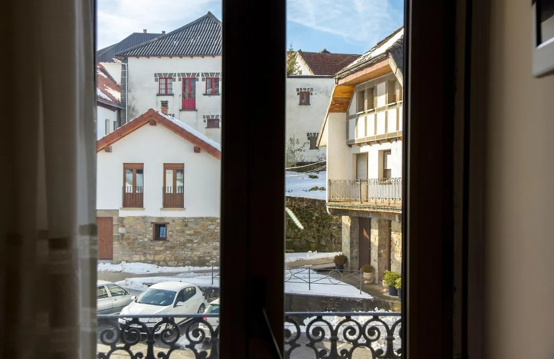 Casa rural Lucuj-1